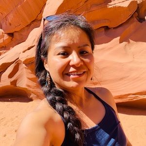 Meet your Posher, Alleia